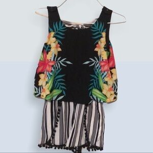 Takara Girls short romper, sz medium